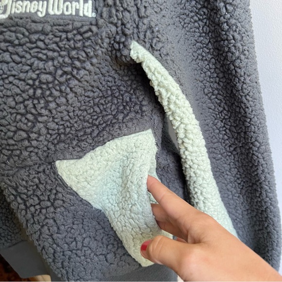 Walt Disney World Castle Icon Sherpa fleece 1/4 zip pullover - Picture 3 of 9